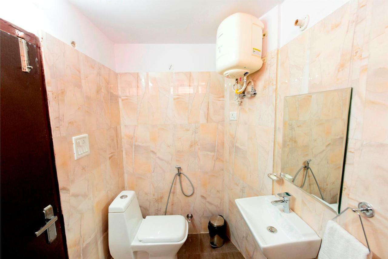 Hotel Radha Nikunj Residency Джайпур Екстериор снимка